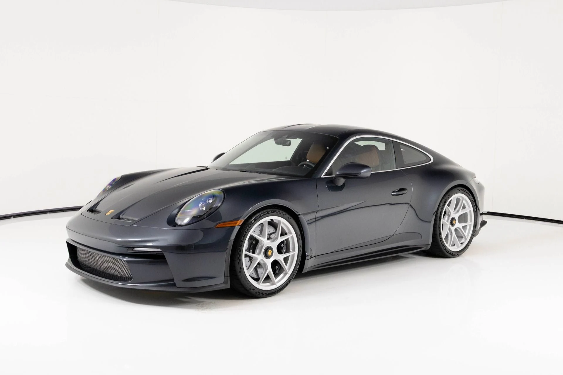 mph006_3592536360_Used_2024_Porsche_911_ST_1761006439_9483ef3754