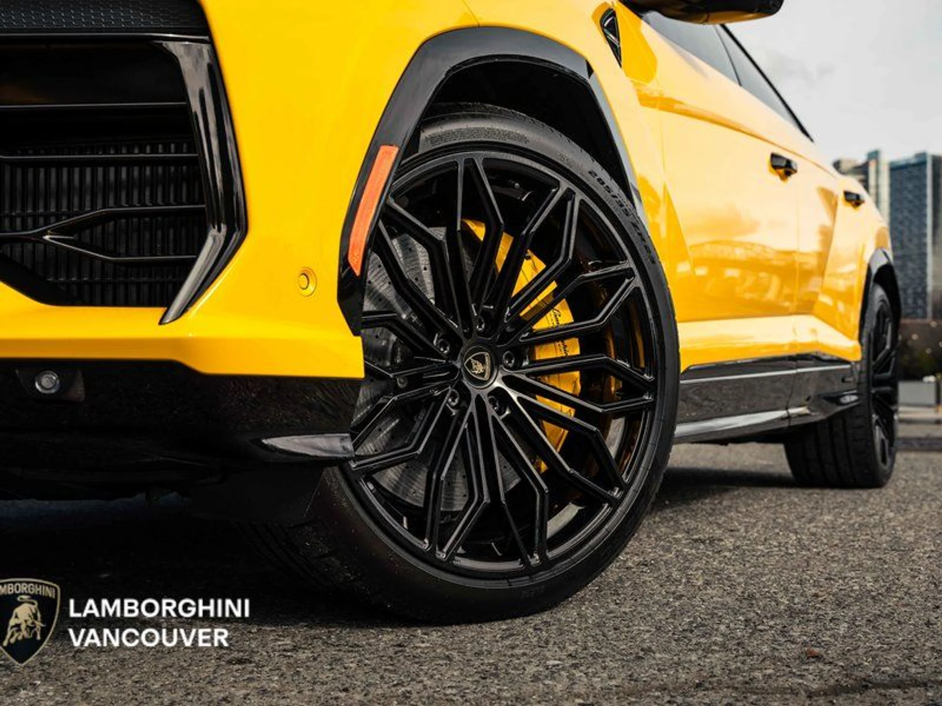 mph006_3596497130_38887415_09234_2026_lamborghini_urus_007_dd8c6916e6