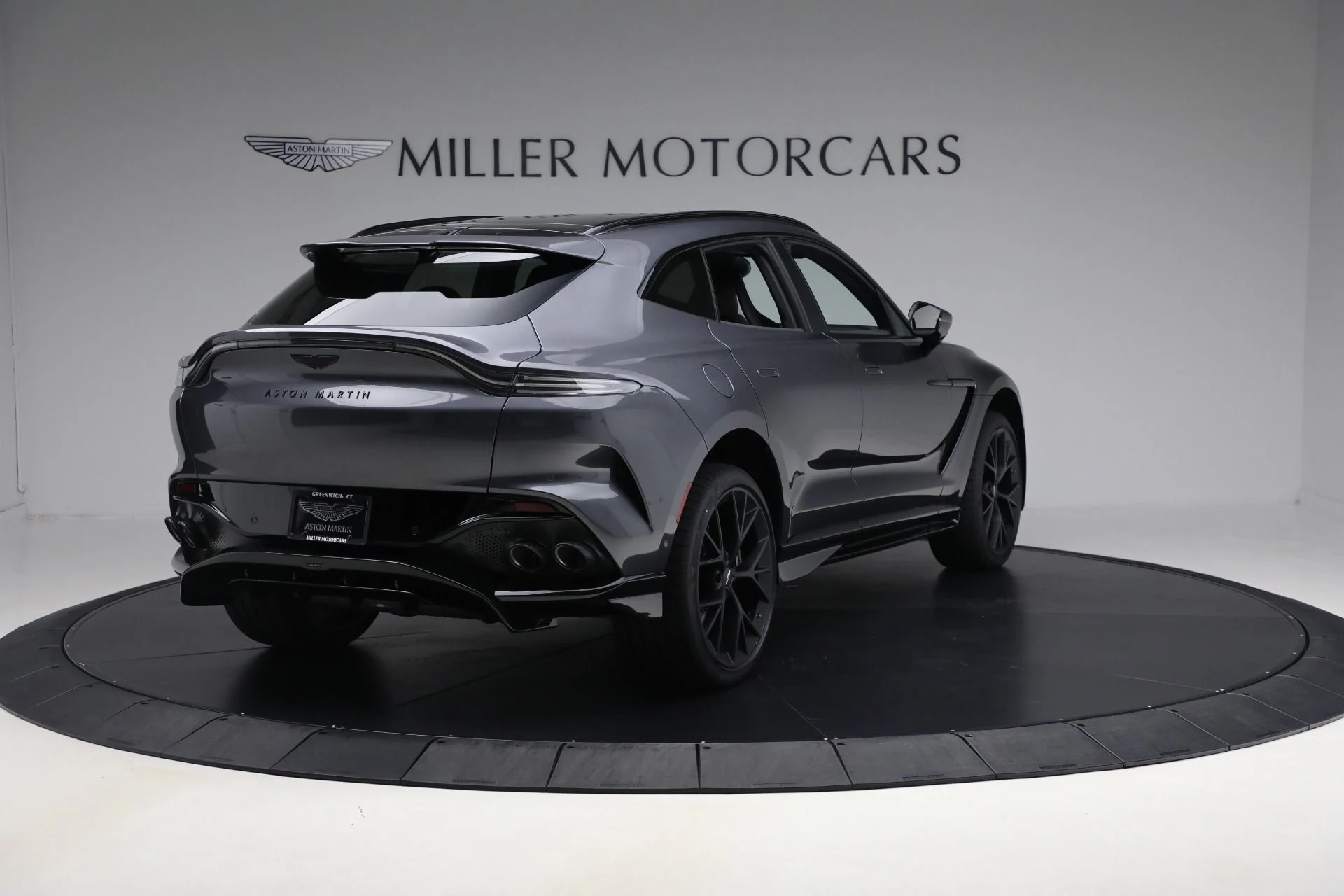 mph006_360268410_New_2025_Aston_Martin_DBX_707_db762444c9