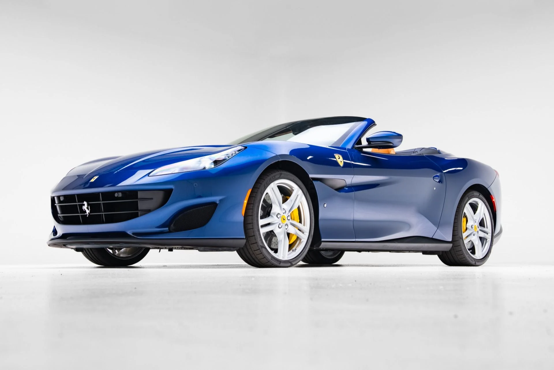 mph006_3613299359_Used_2020_Ferrari_Portofino_1771522372_cae9abcdad