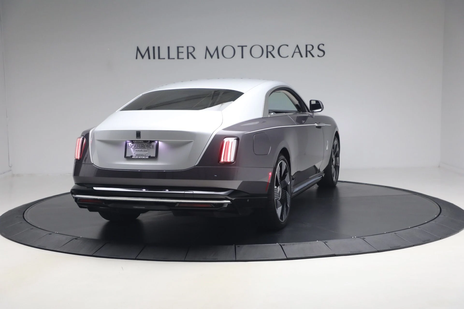 mph006_361390991_Used_2024_Rolls_Royce_Spectre_afc57bc4de