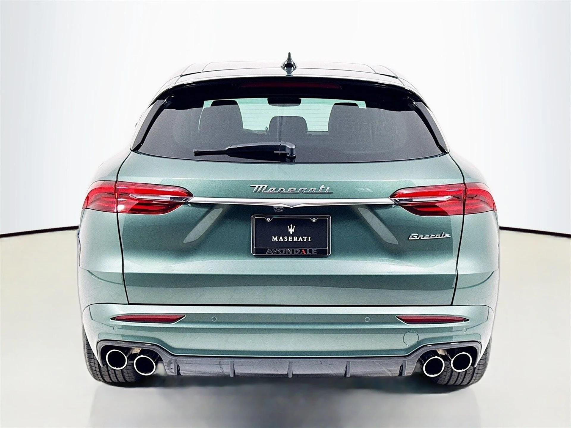 mph006_3623769175_5179d33c9e5d36be91f5348566496d3ax_1f33f561fc