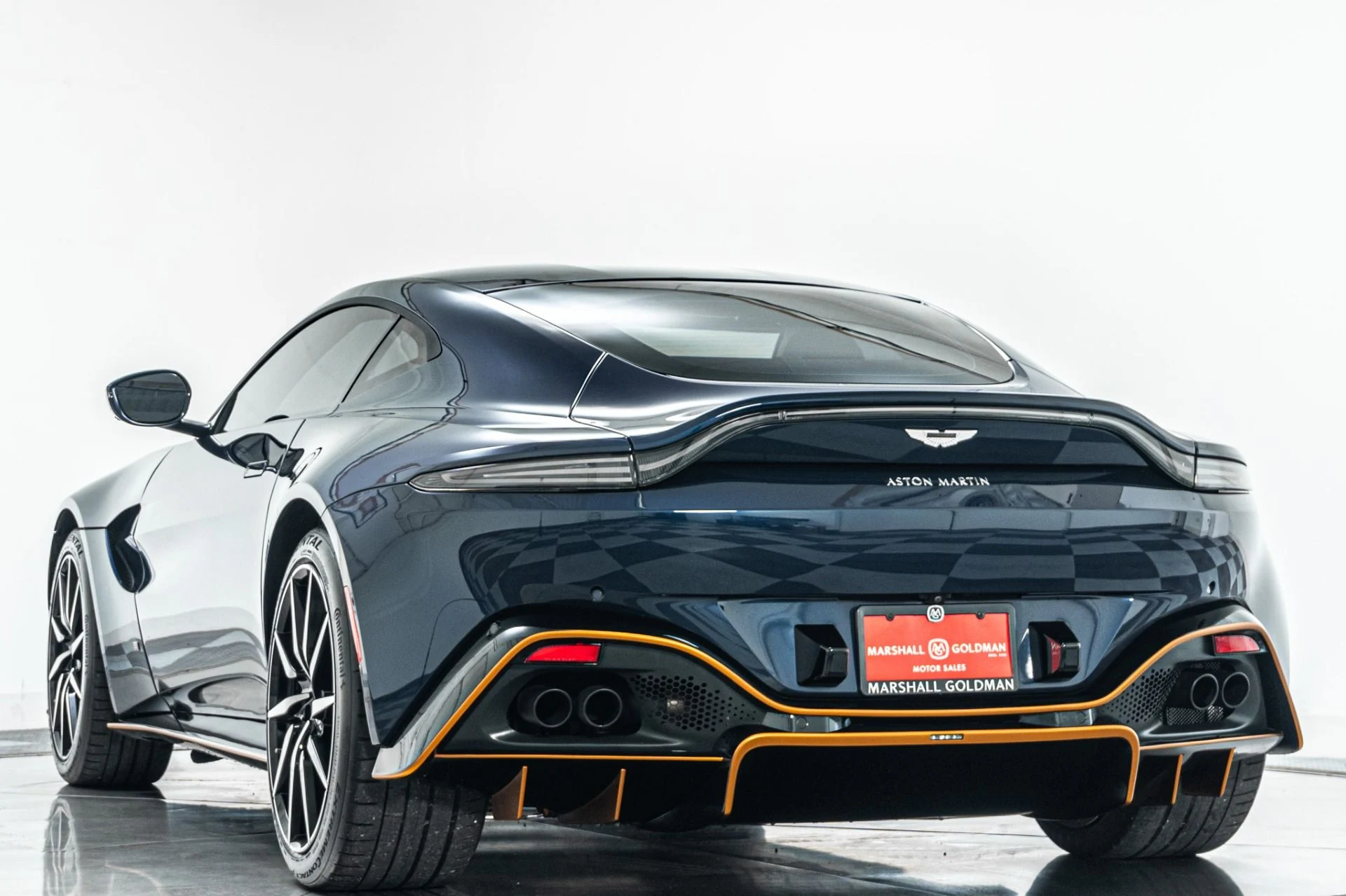 mph006_3623916220_Used_2020_Aston_Martin_Vantage_Black_Bodypack_Tech_Collection_1783017371_6bdf602d22