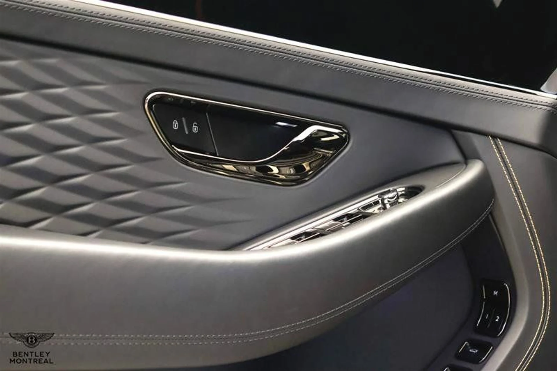 mph006_3637855104_37524112_04933_11344618_1559296296_975d6764e7