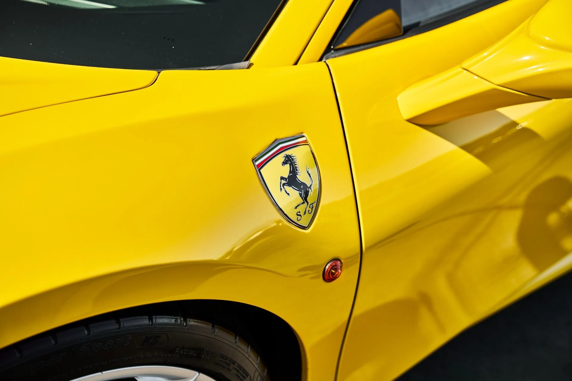 mph006_3646745641_Used_2017_Ferrari_488_GTB_Base_1791401131_a277916c18