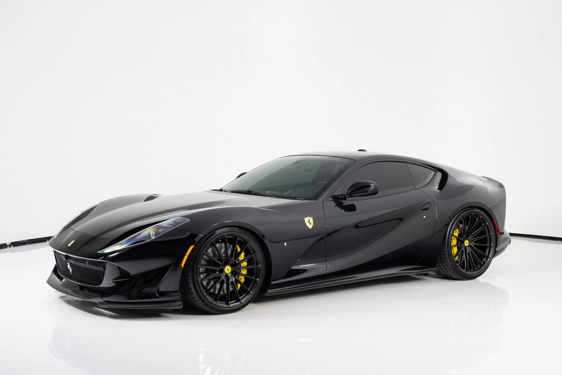 mph006_3649894603_Used_2019_Ferrari_812_Superfast_1719262589_d4f43fc92e