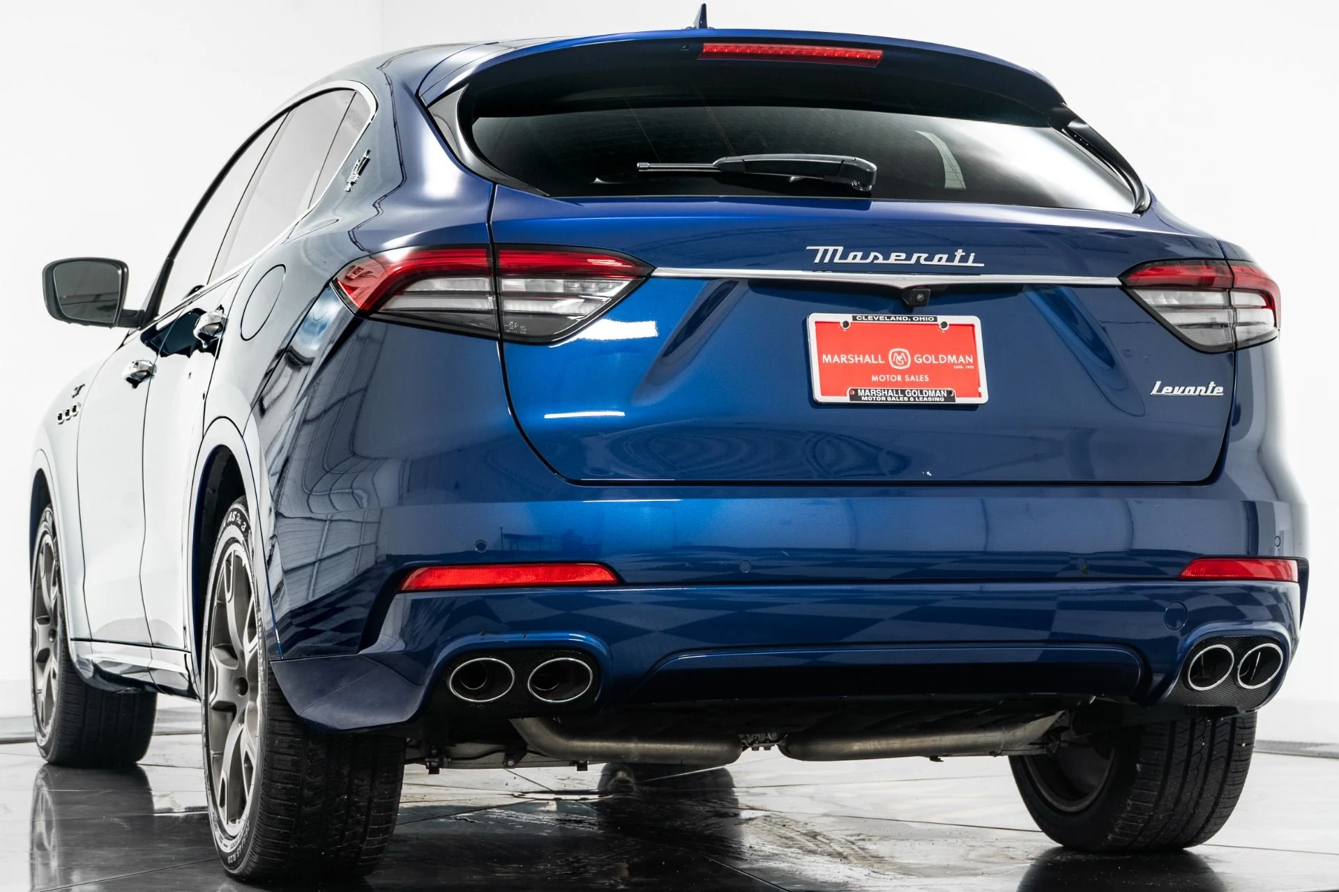 mph006_3652948080_Used_2022_Maserati_Levante_GT_1756225683_0942b57e1a