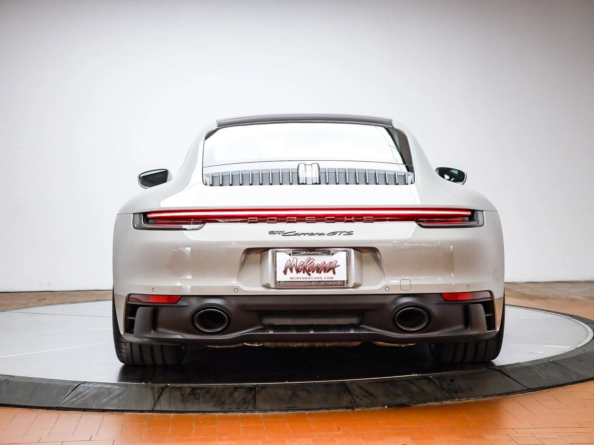 mph006_3654543085_fb2df5e3836f36facb3be7ee7994deaex_cbdc8af976