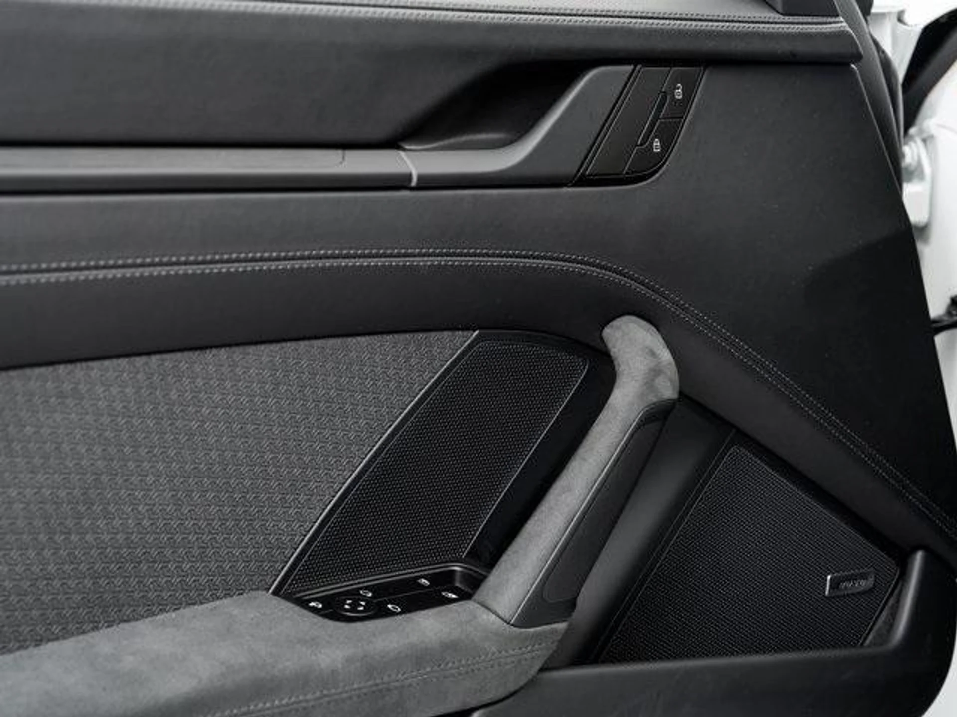 mph006_3658731896_yz_Cbjm_ST_Qfl_W_Kqh_N6_V_Dslhn_A0_To_583965d8a3