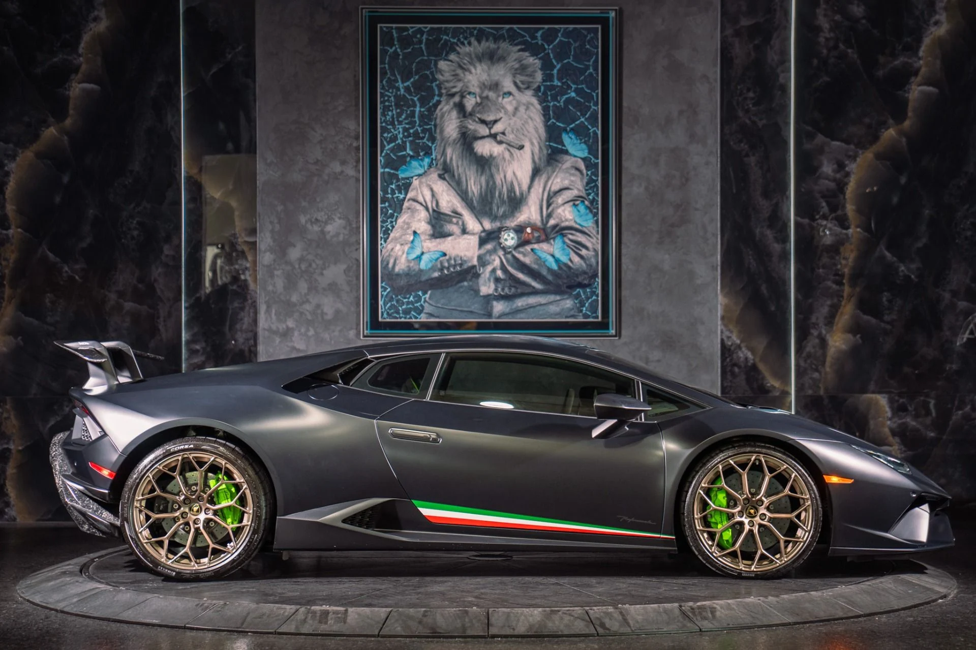 mph006_3671994927_Used_2018_Lamborghini_Huracan_LP_640_4_Performante_Ad_Personam_Paint_and_Interior_Massive_Sticker_1791560590_2e2f267440