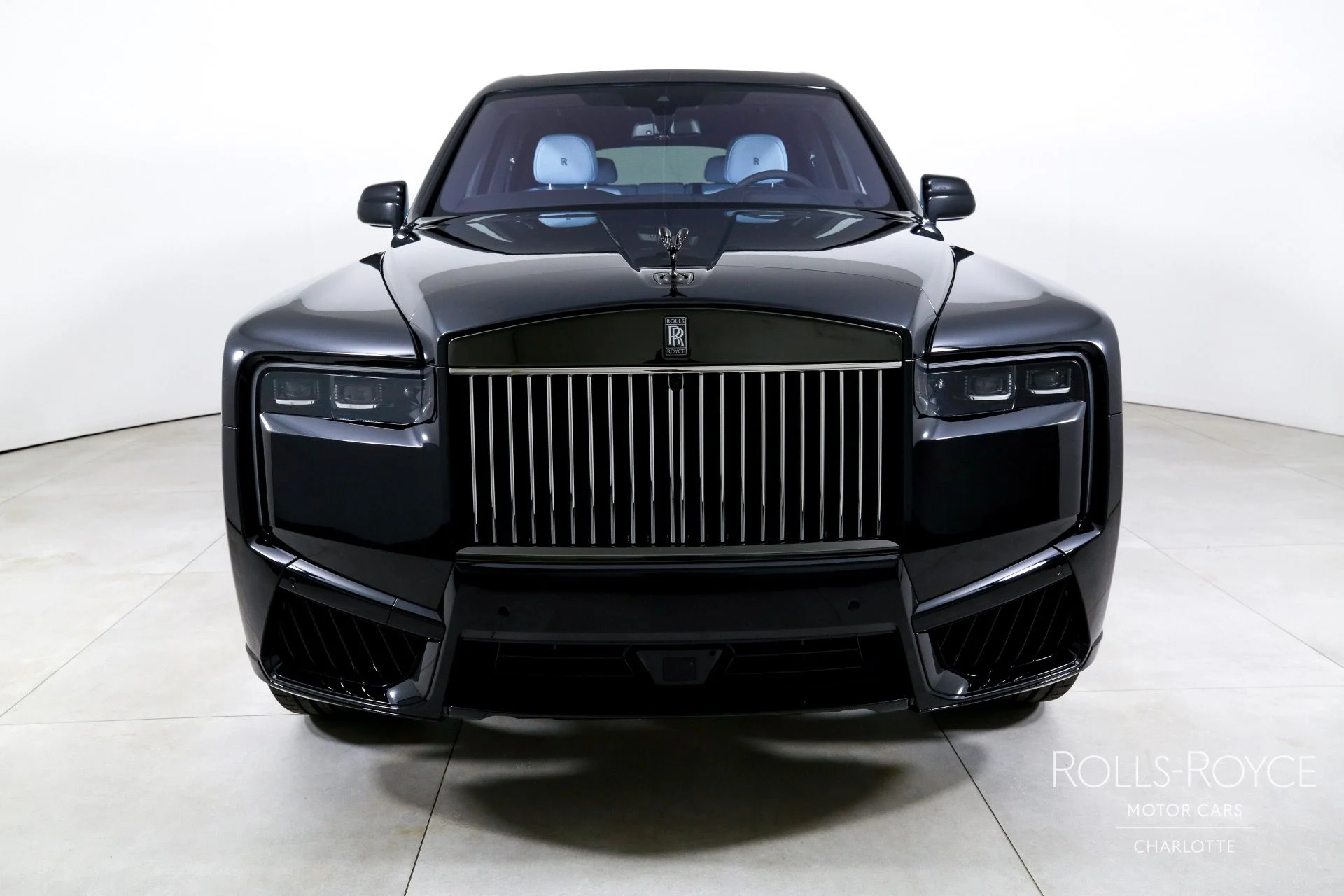 mph006_3682004025_Used_2025_Rolls_Royce_Black_Badge_Cullinan_1753299736_e97ce57abe
