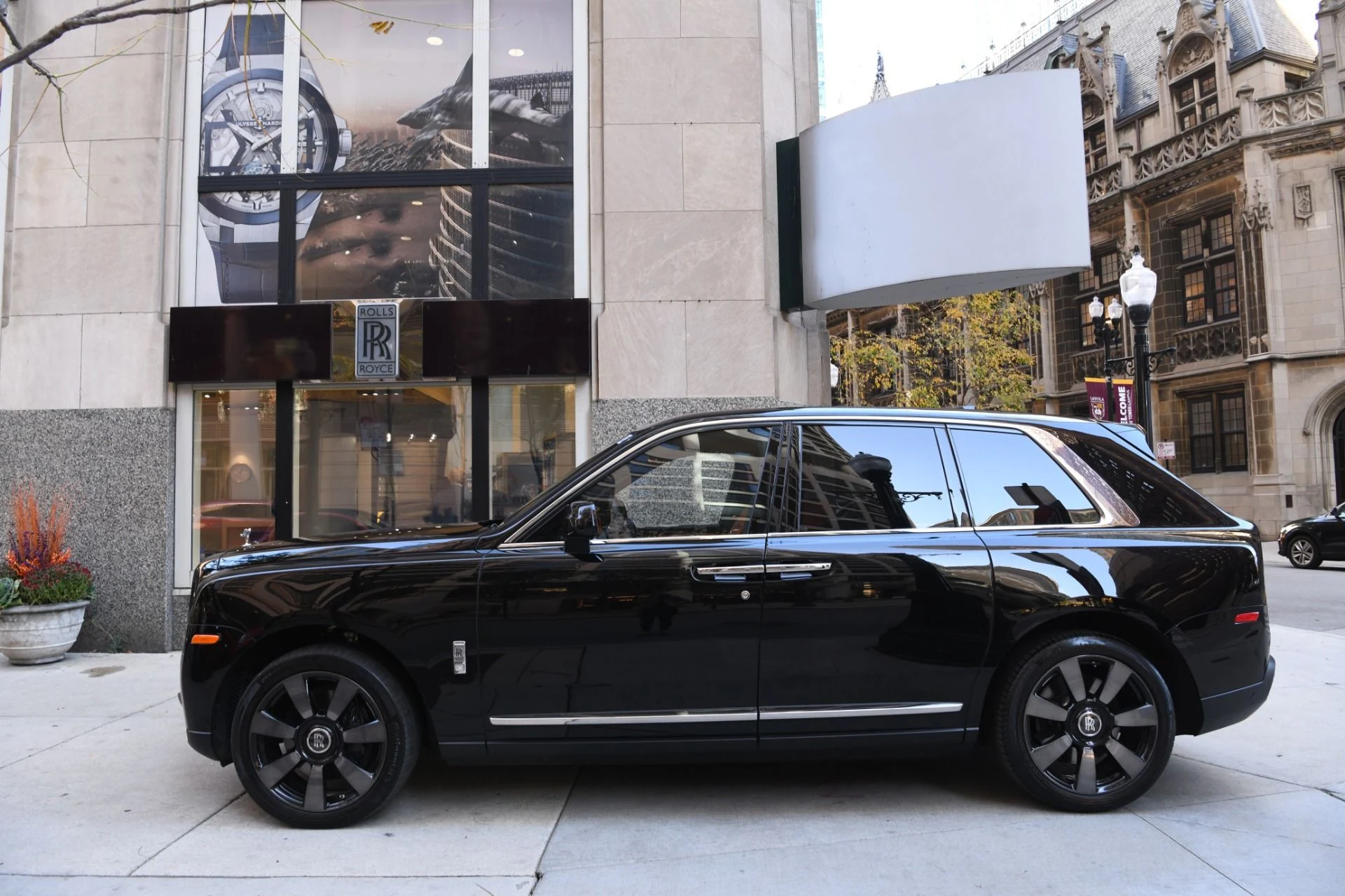 mph006_3683970821_11591_p8_l_9645ba47df