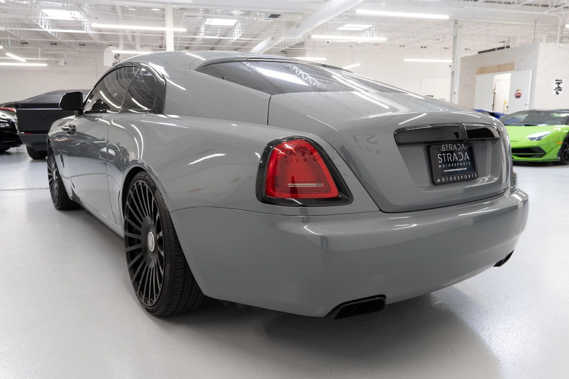 mph006_3692987403_Used_2016_Rolls_Royce_Wraith_1761860597_f8f10ee91f