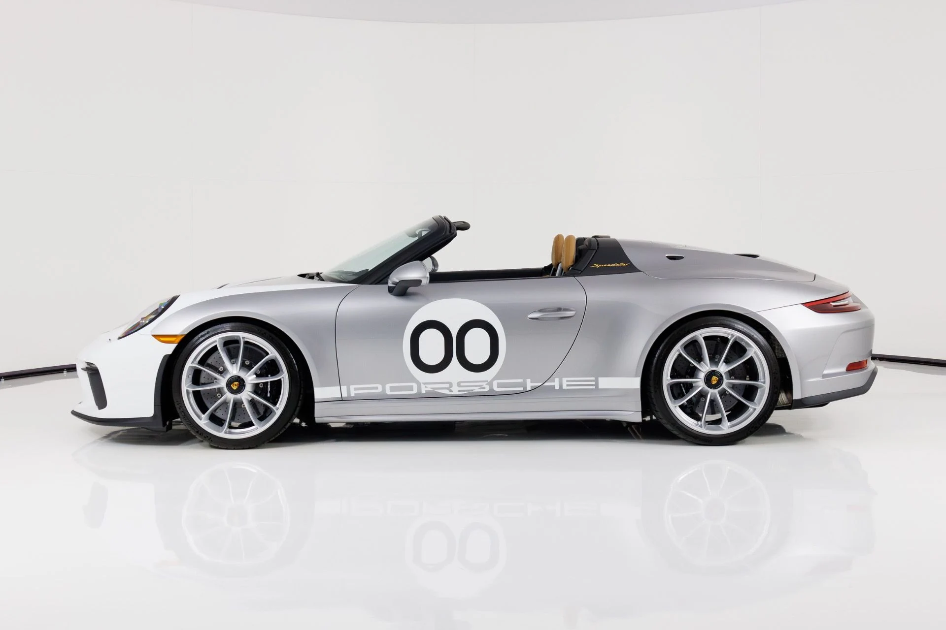 mph006_3697784246_Used_2019_Porsche_911_Speedster_1770313299_540aec2b50