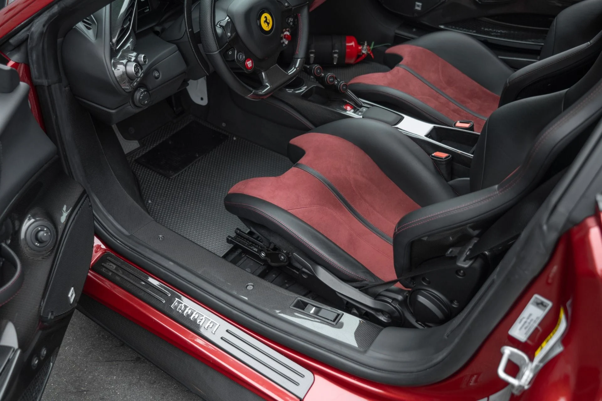 mph006_370033874_Used_2019_Ferrari_488_Pista_1759877636_b67d84af6e