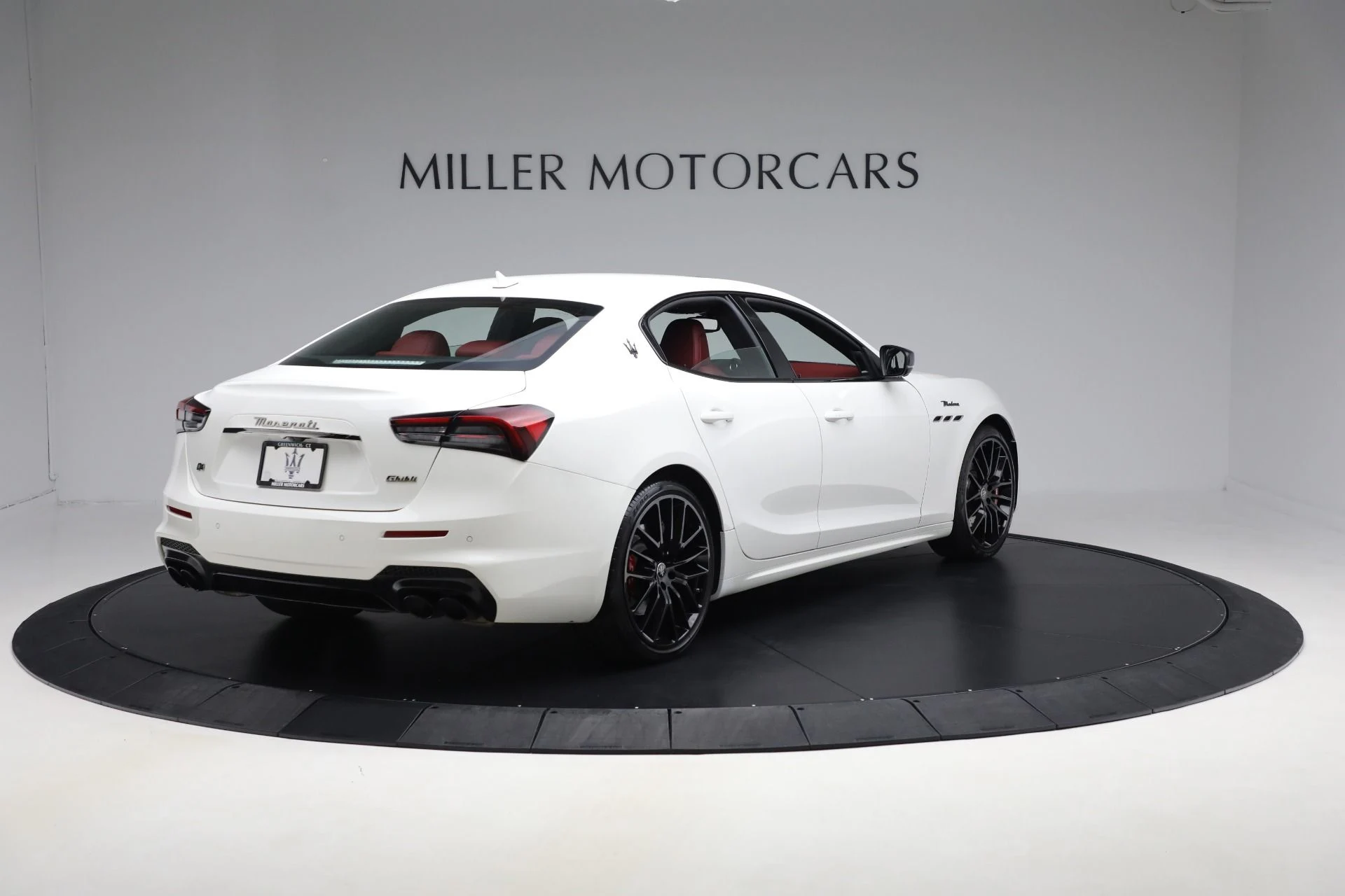 mph006_3701999314_Used_2022_Maserati_Ghibli_Modena_Q4_930e4cef85