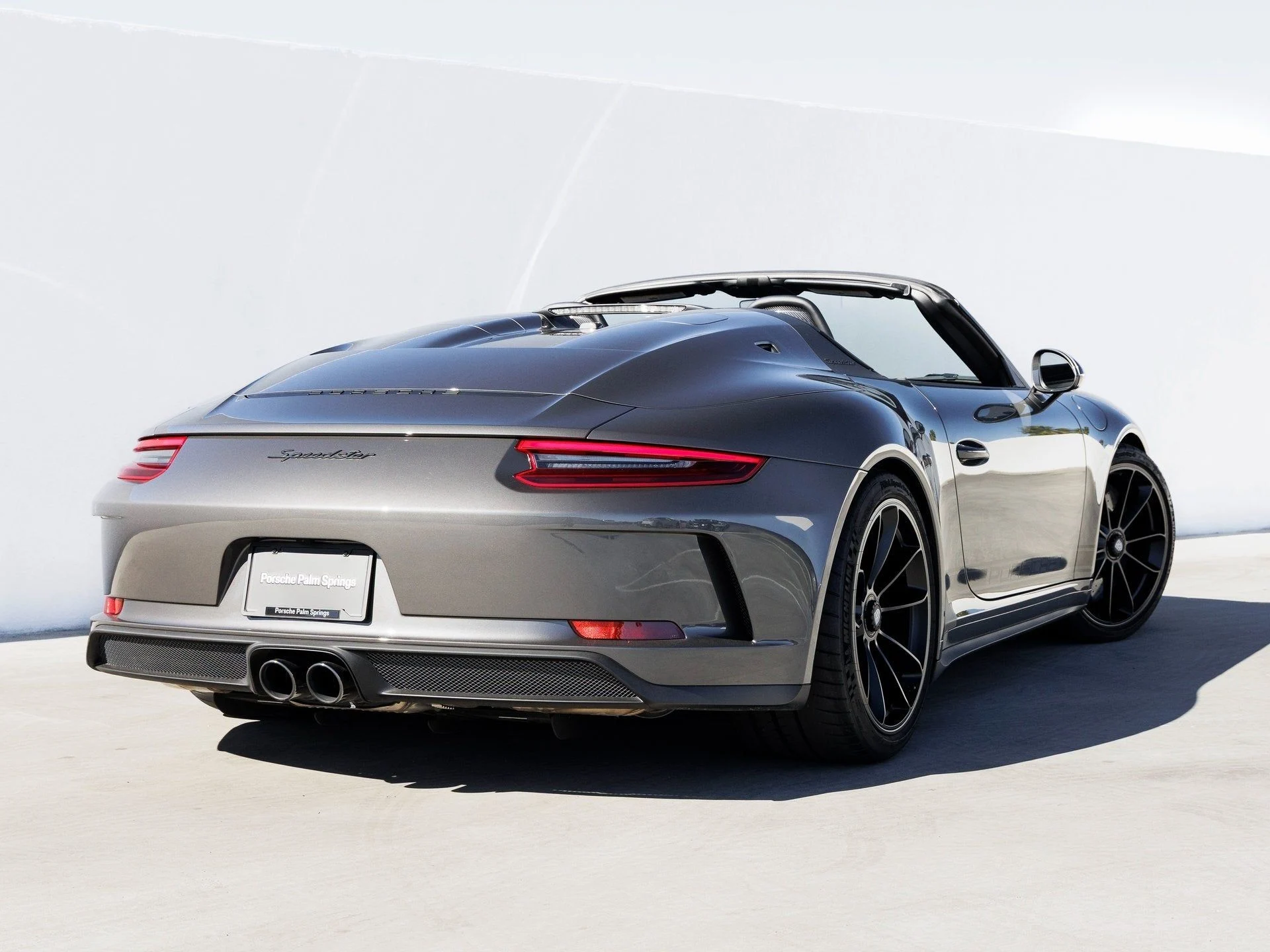 mph006_3706170219_7_7a467a696f