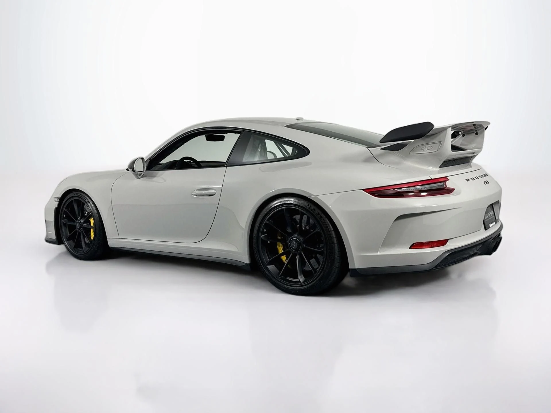 mph006_3710419030_Used_2018_Porsche_911_GT_3_1787596663_9b2ffb1bbd