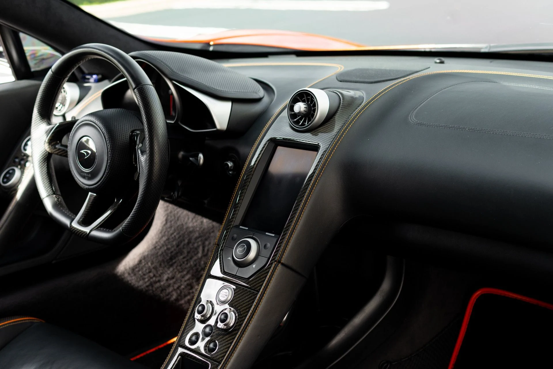 mph006_3715981668_Used_2013_Mc_Laren_MP_4_12_C_1766434250_576313df4a