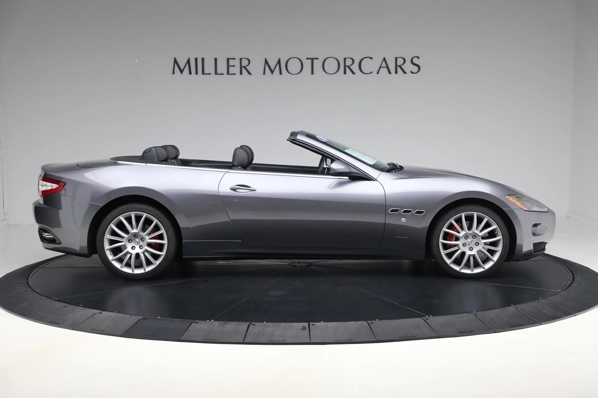 mph006_3720844687_Used_2010_Maserati_Gran_Turismo_a2eabe1fa1