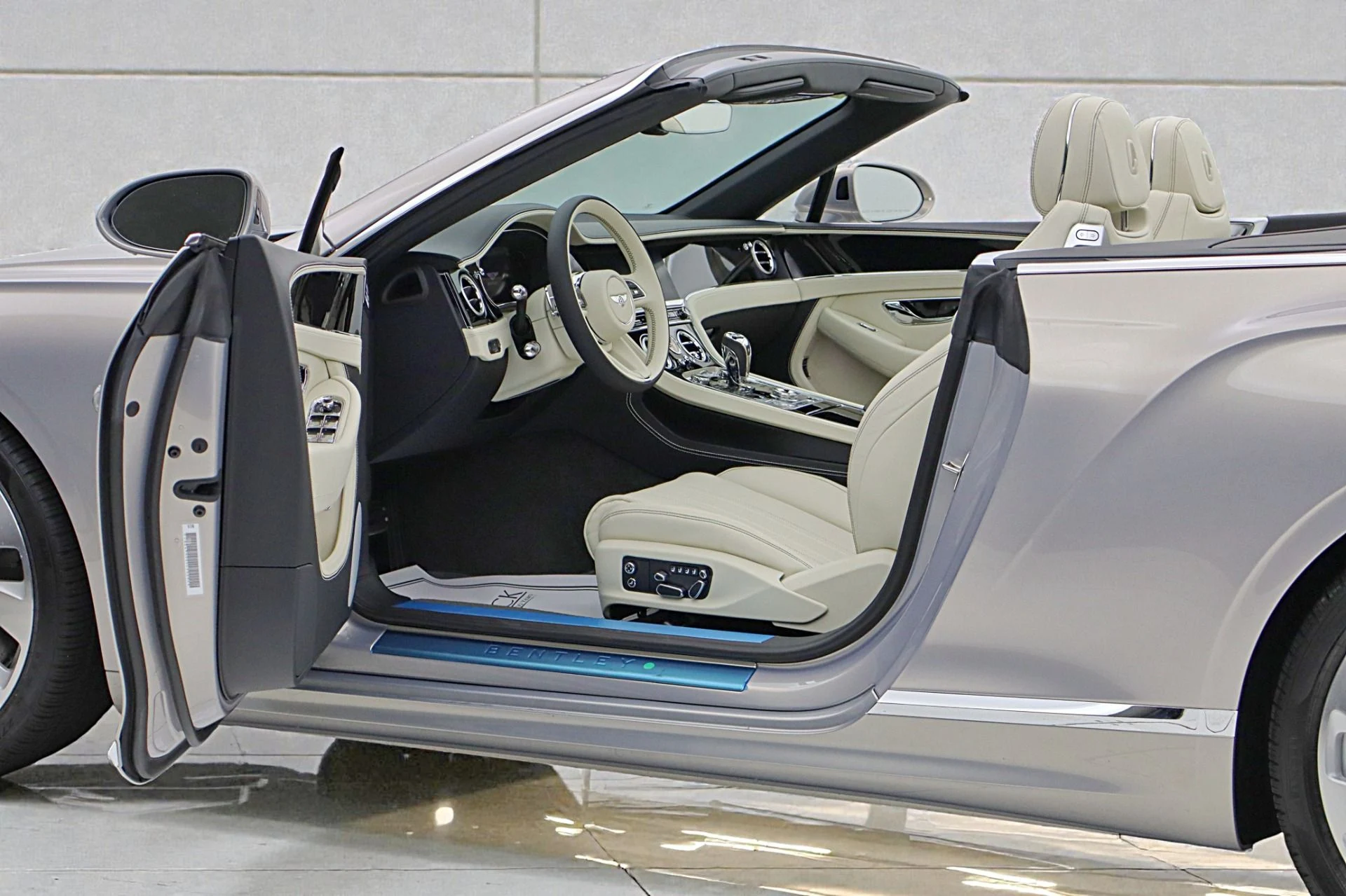 mph006_372264086_New_2026_Bentley_Continental_GTC_67431195e9