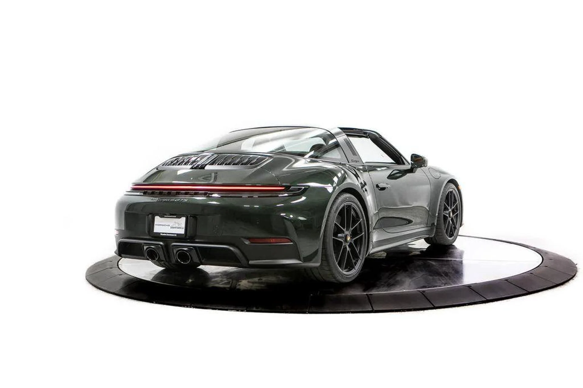 mph006_3728556211_n_PVF_Egh_Dw_Y5_FGCZ_2j_Q_KJV_Qx_O_Ws_692bfe586e