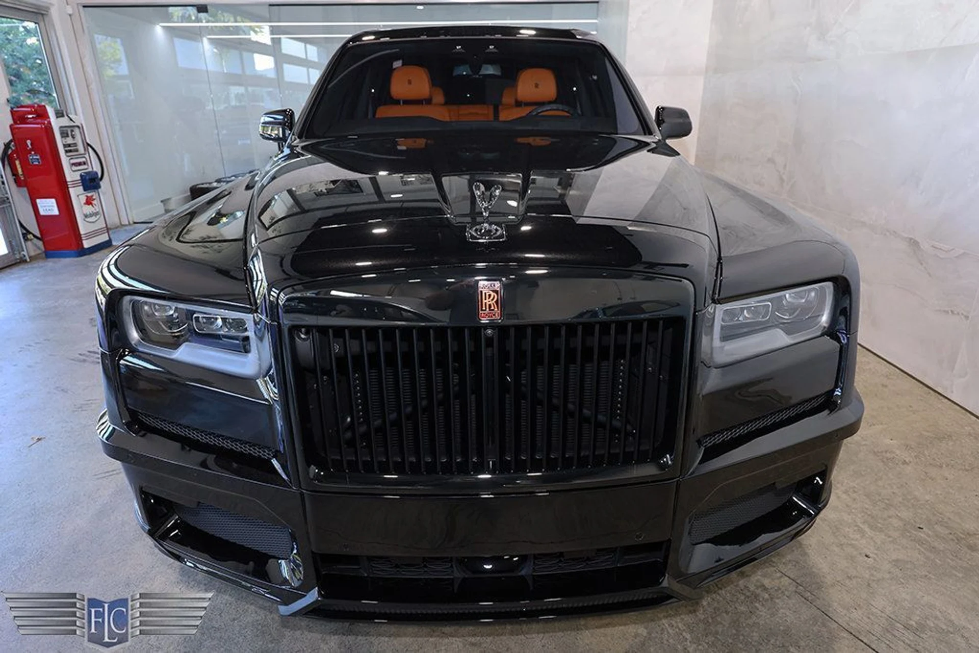 mph006_3742117123_used_2023_rolls_royce_cullinan_blackbadgesportutility_9689_23001935_7_1024_590a87c0c2