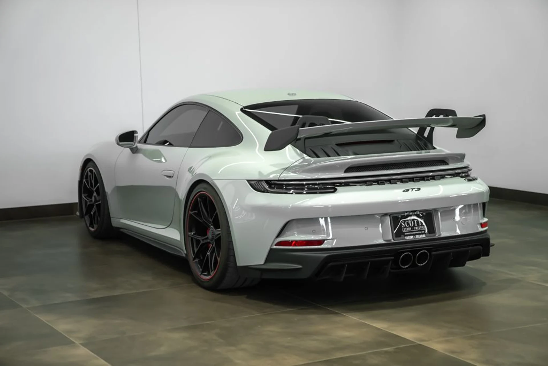 mph006_3743142105_porsche_911_2022_97643d59f9