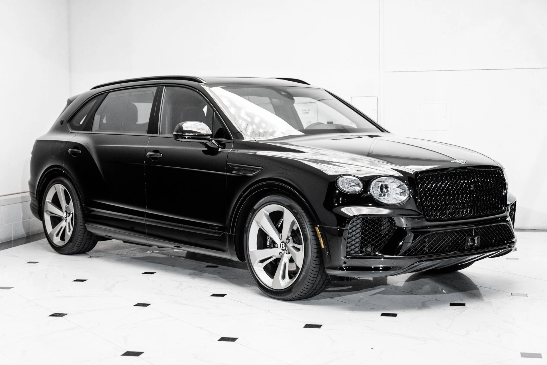 mph006_3743975667_New_2025_Bentley_BENTAYGA_EWB_AZURE_V8_Azure_V8_1749659689_10f09d5916