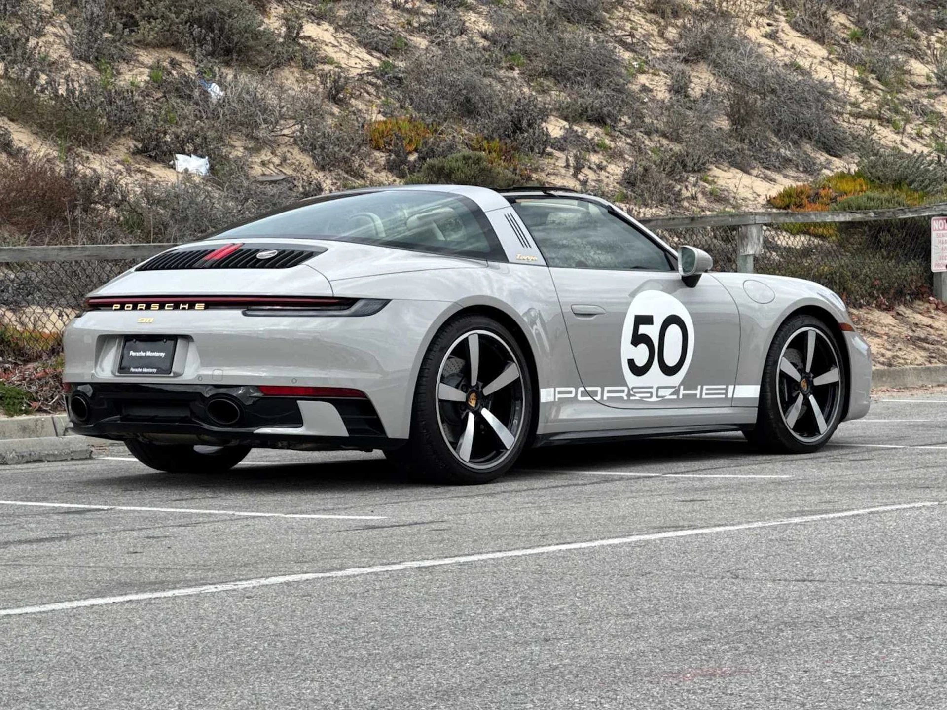 mph006_3744346313_fc7359ddc87ed6f141f57a9bb7ba7cdcx_4754cdf53b