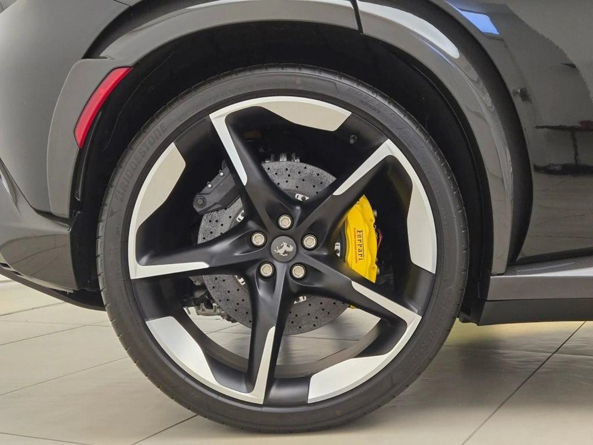 mph006_3744932579_Used_2025_Ferrari_Purosangue_1783163638_b3f2e0b9c4