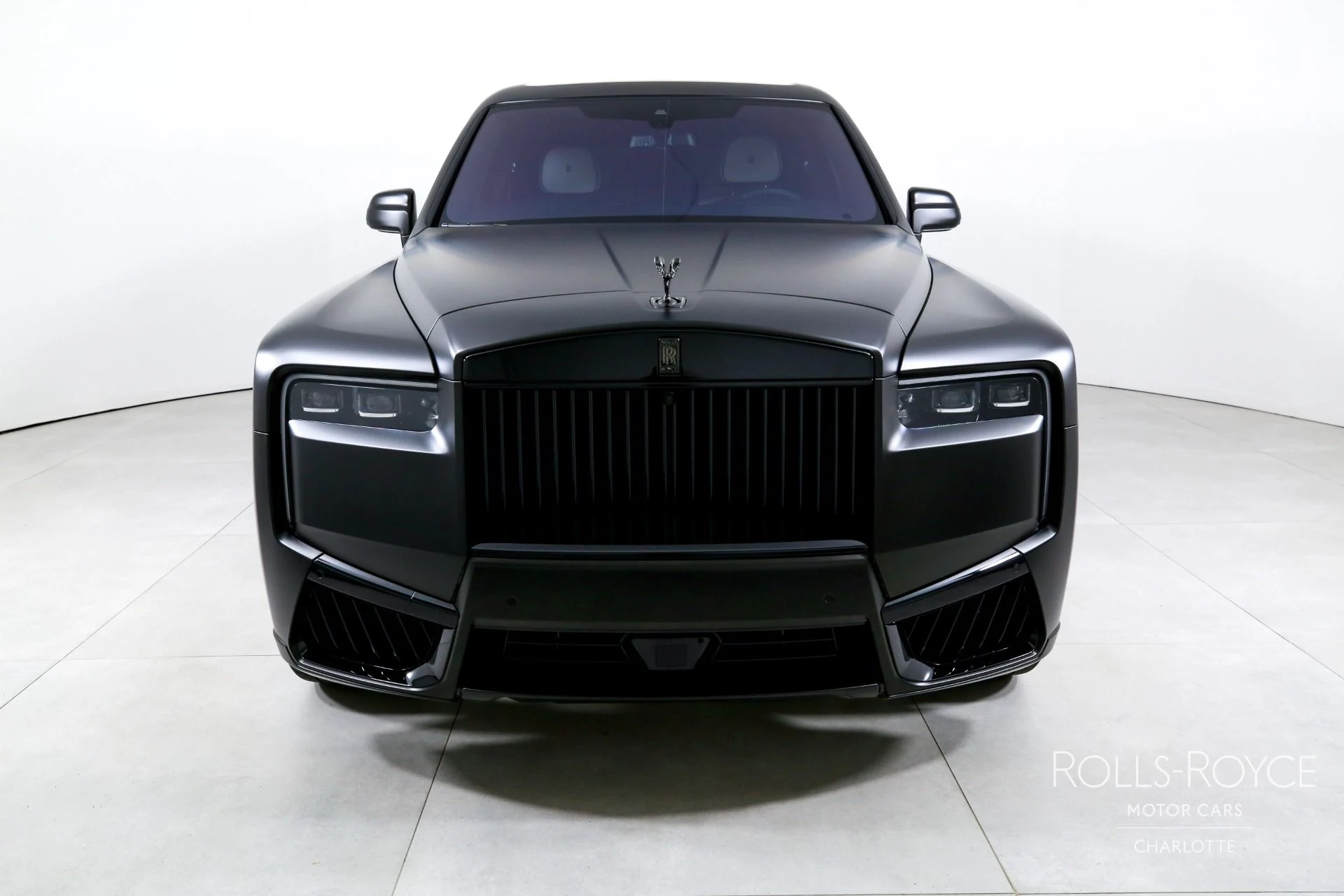 mph006_3754063963_Used_2025_Rolls_Royce_Black_Badge_Cullinan_1769527140_f18563389a