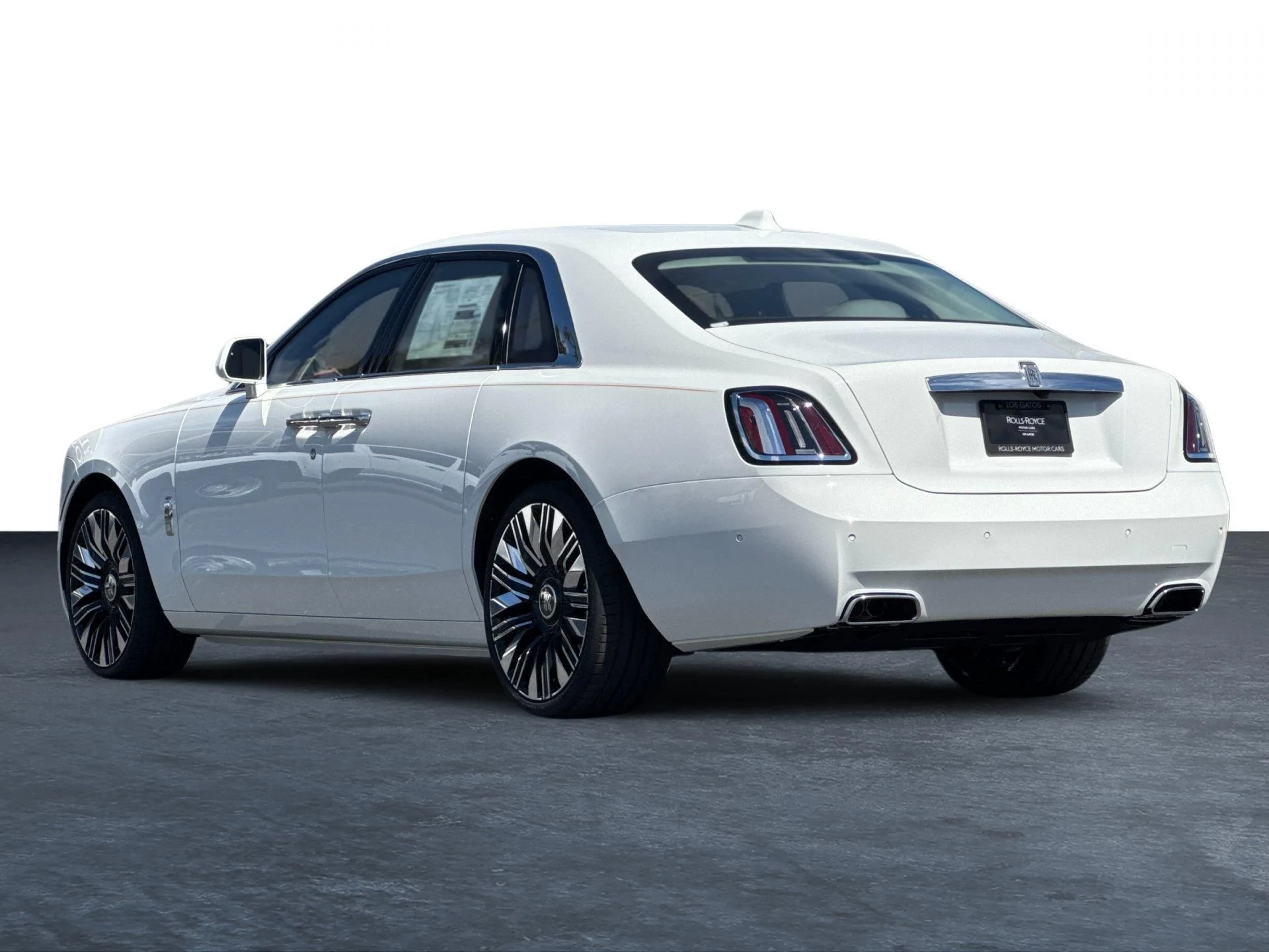 mph006_3758626691_New_2027_Rolls_Royce_Ghost_Sedan_1788944850_c1ad67ef7c
