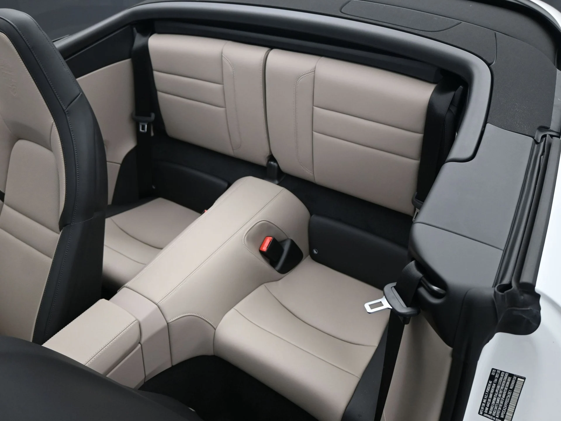 mph006_3758646365_4e5e432b98b1679e0f6d1a31cca74661x_5d08977c63