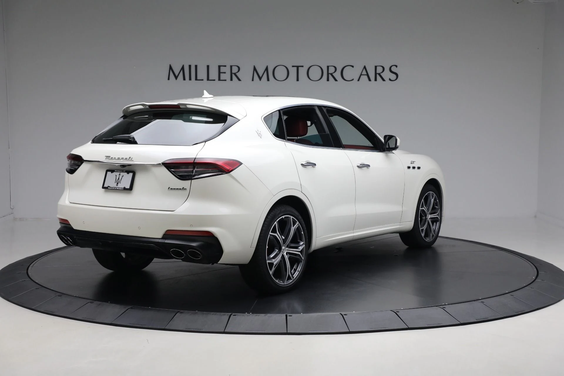mph006_375881442_Used_2022_Maserati_Levante_GT_944070892f
