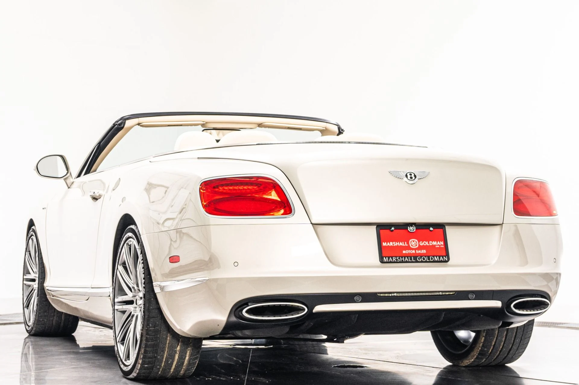 mph006_3763754433_Used_2014_Bentley_Continental_GTC_Speed_Low_Miles_Extended_Veneers_Classic_Color_Combination_1785352164_50e55a14ba