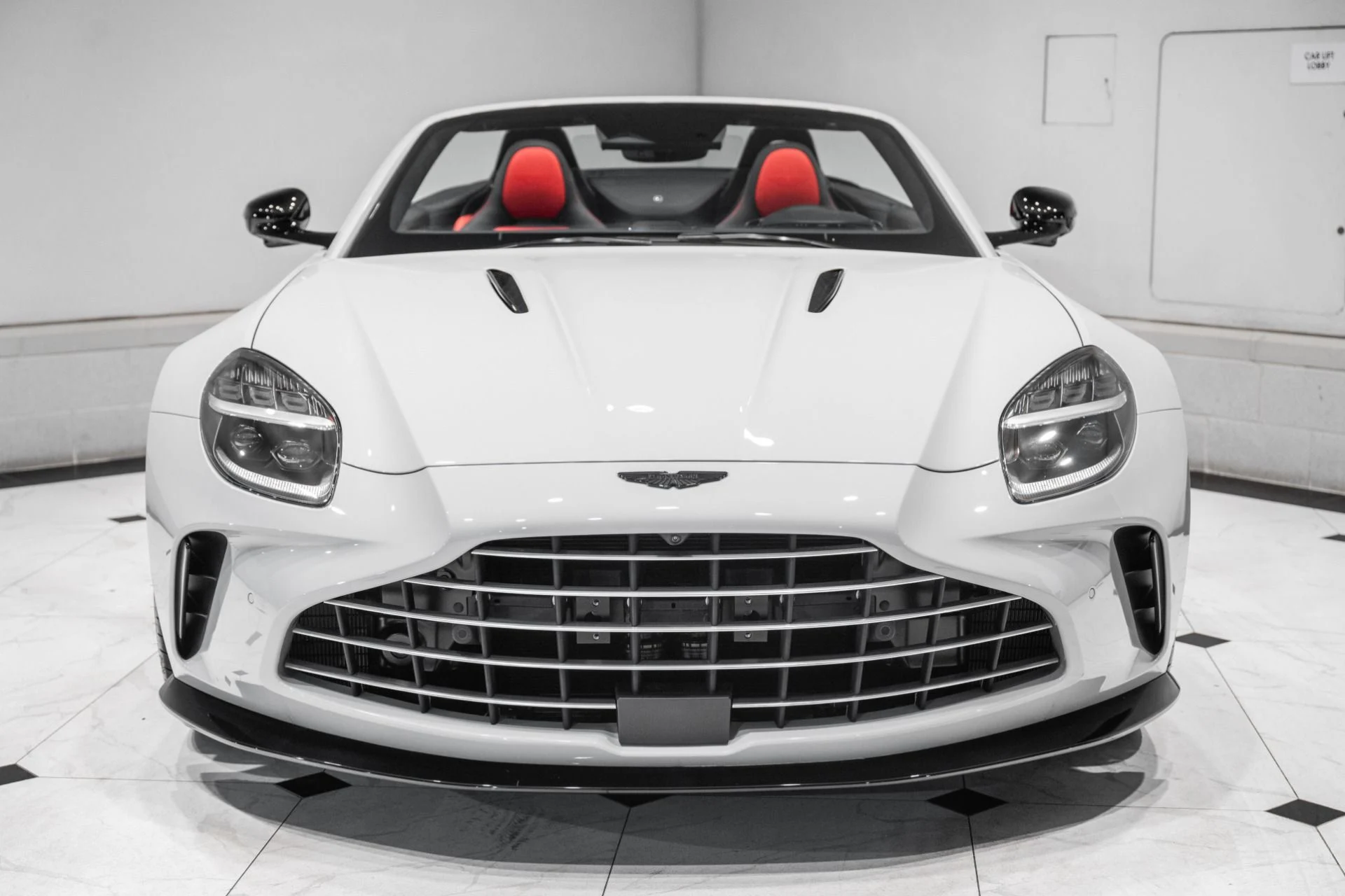 mph006_3763758165_New_2026_Aston_Martin_Vantage_S_Roadster_1786373251_70ffa440d9