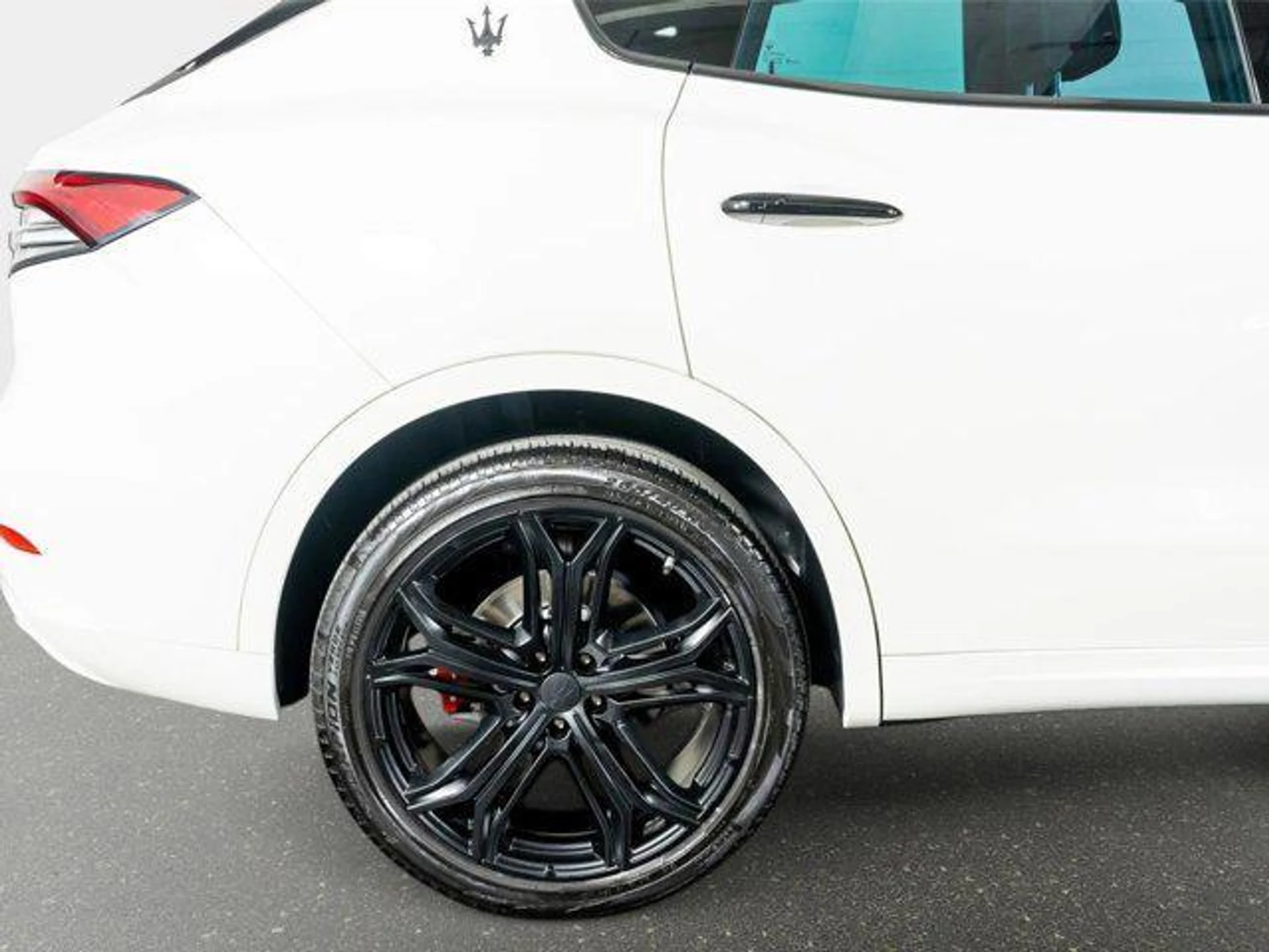 mph006_3766416061_9_V_Pj7_H3_Zg_u_U7_Ol_W_Il_IDA_Vnk_N_Ko_e770bae833