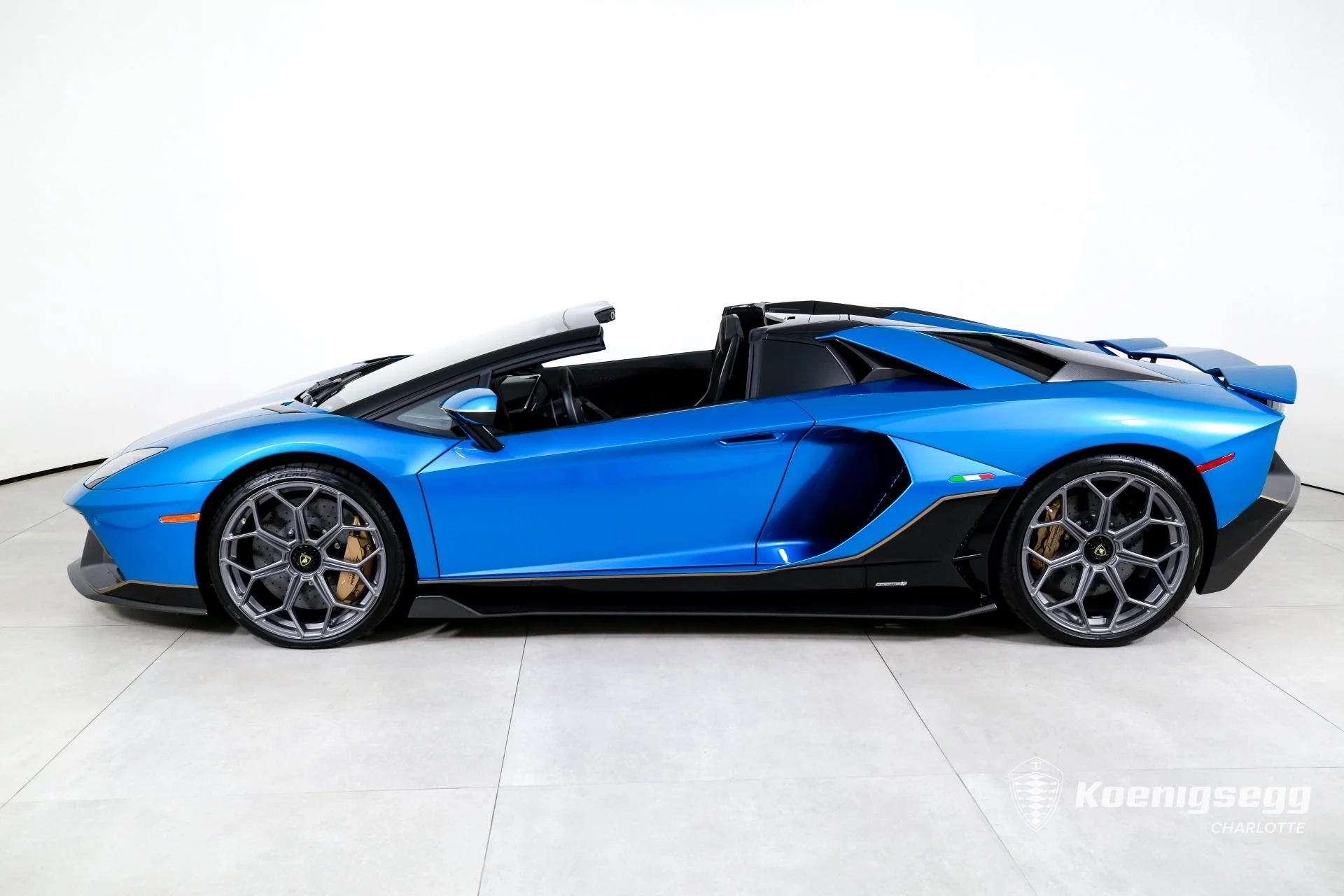 mph006_3770942725_Used_2022_Lamborghini_Aventador_LP_780_4_Ultimae_1774640030_d36c81752a