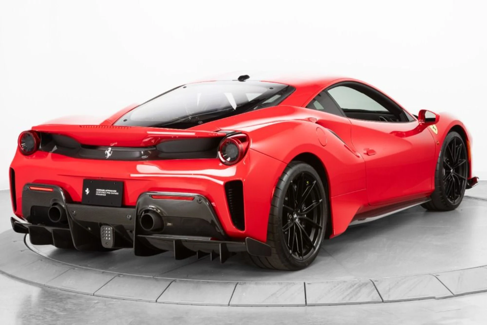 mph006_3784890621_Used_2020_Ferrari_488_Pista_6a05190ec0