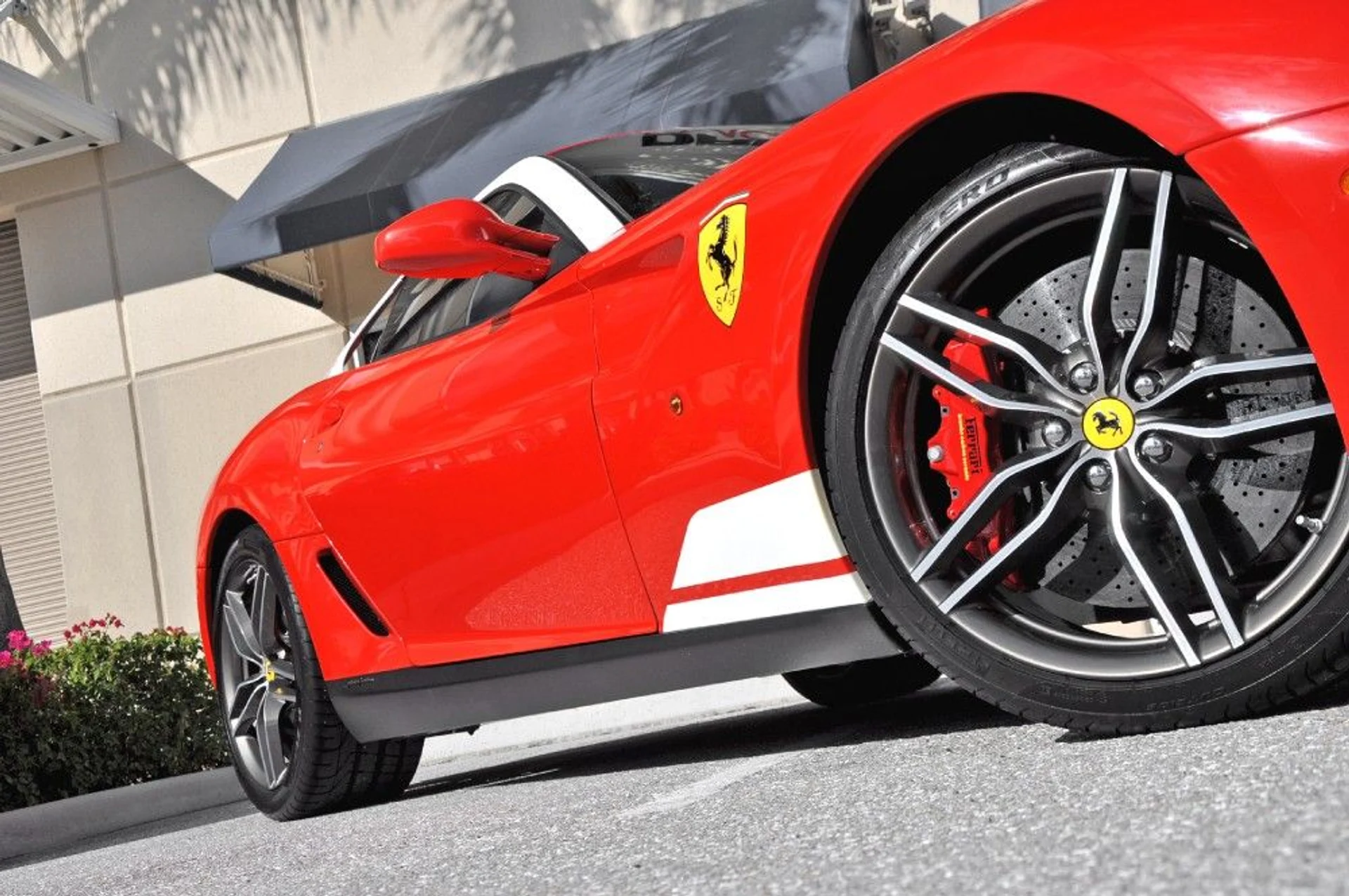 mph006_379329620_13_p7_l_3e53439954