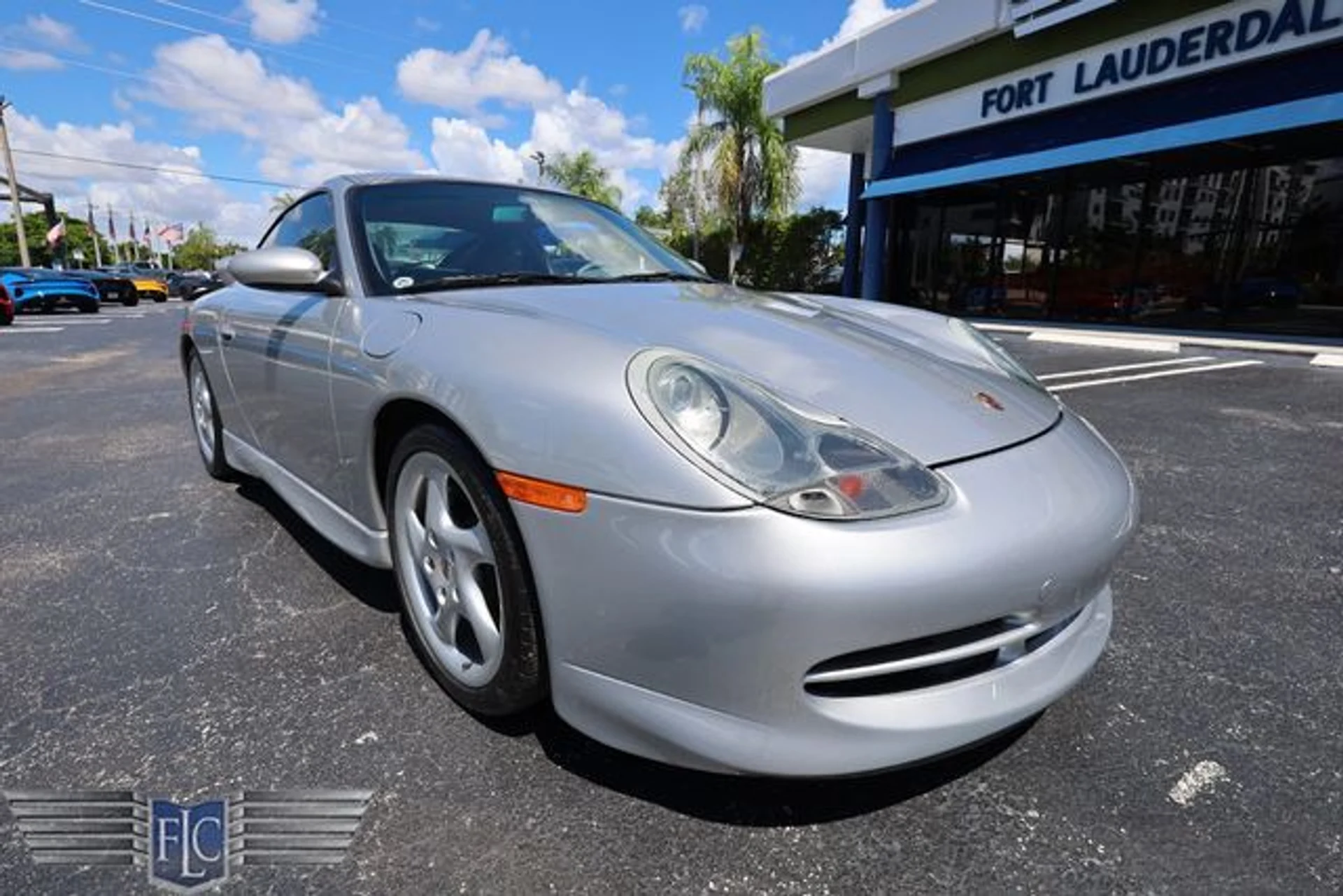 mph006_3793984018_used_2000_porsche_911_carrera_2drcarrera4coupewtiptronic_6305_23086843_11_640_0038c57638