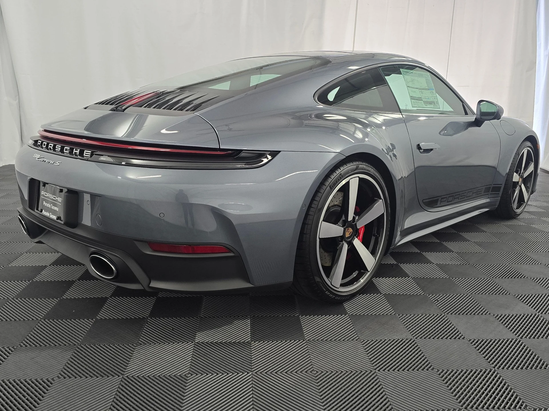 mph006_3798088952_51072fc373dd5531827d972f4c527bf3x_12044edea0