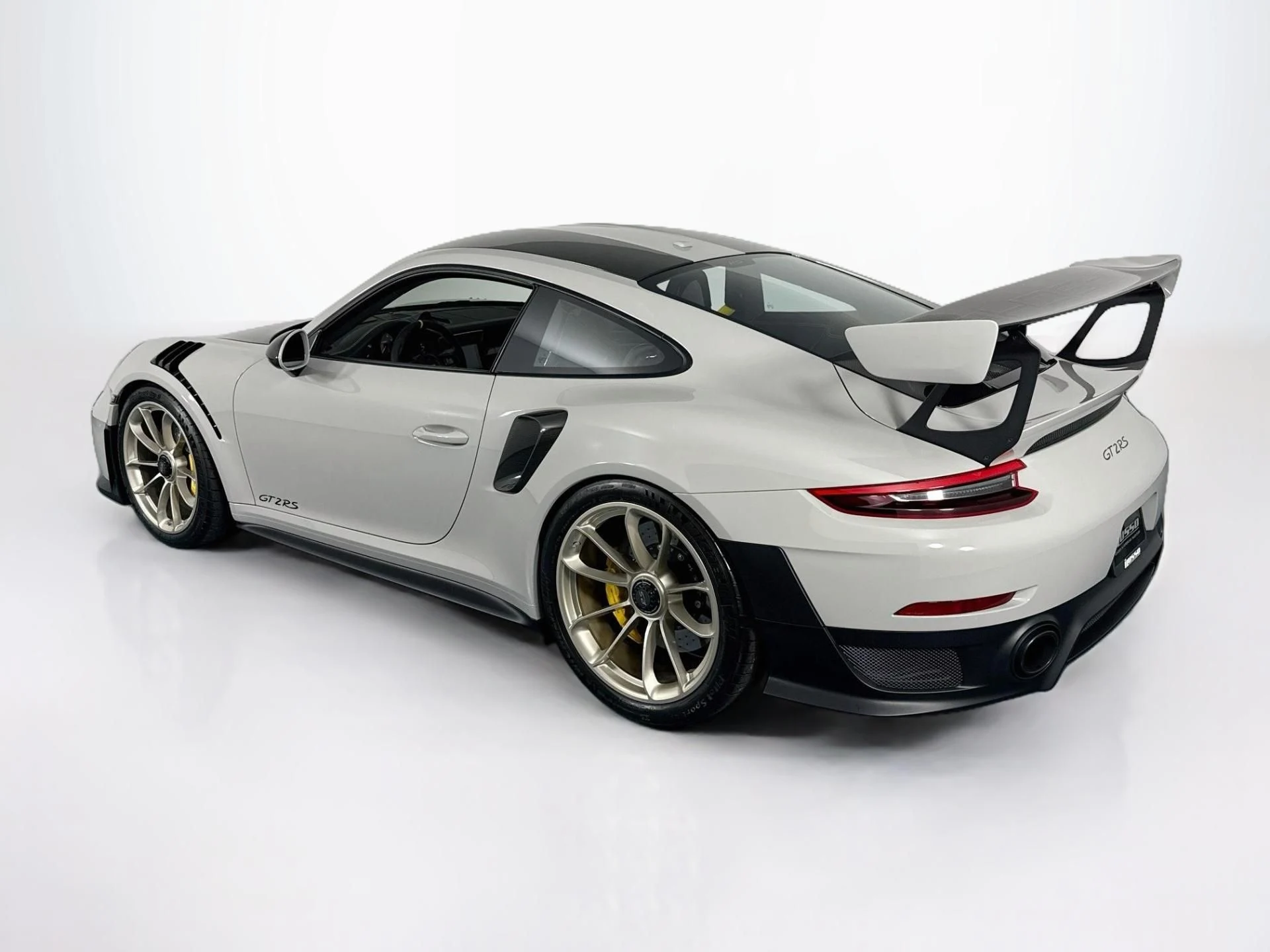 mph006_3811817542_Used_2018_Porsche_911_GT_2_RS_1790873153_82223d1e9a
