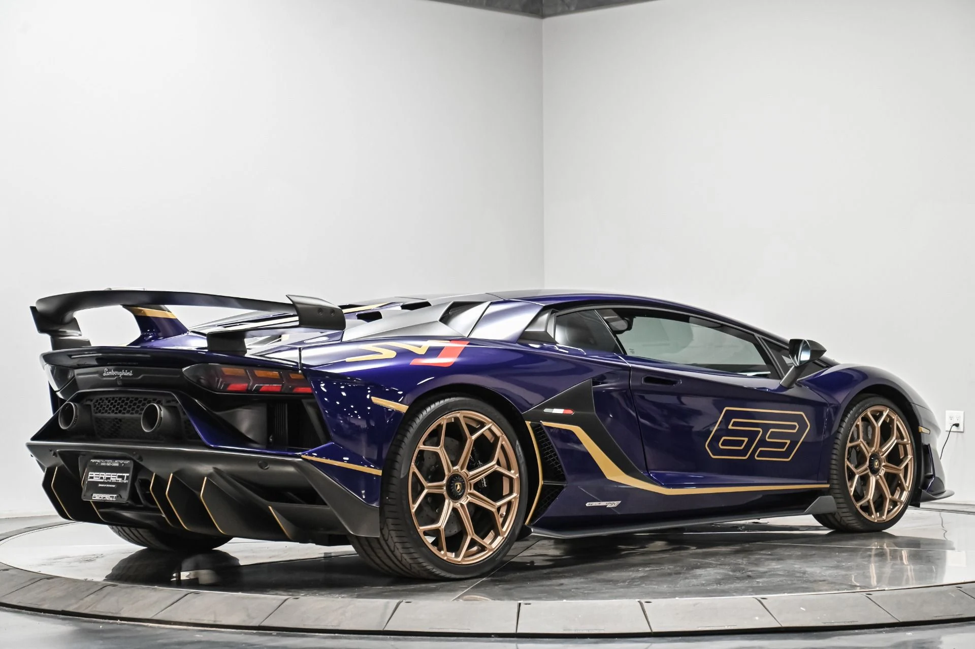 mph006_3814893718_Used_2019_Lamborghini_Aventador_SVJ_1760550459_f23036b57a