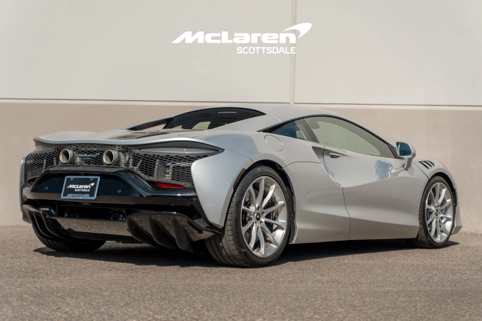 mph006_3821761692_Used_2024_MCLAREN_ARTURA_1763510051_d1429c7b89