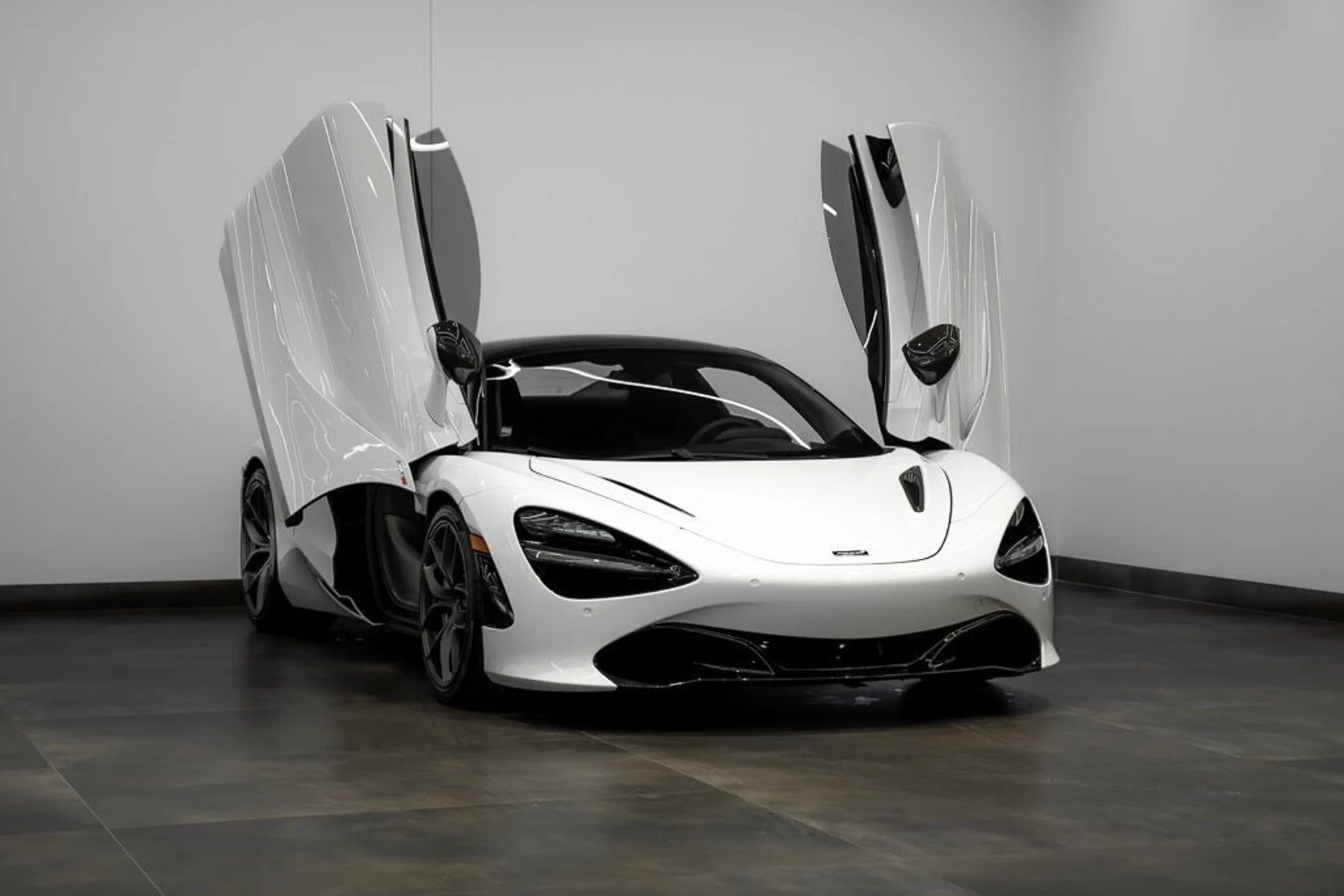 mph006_3824267705_mclaren_720s_2020_jpg_v_1773863537_1b5e34c0fd