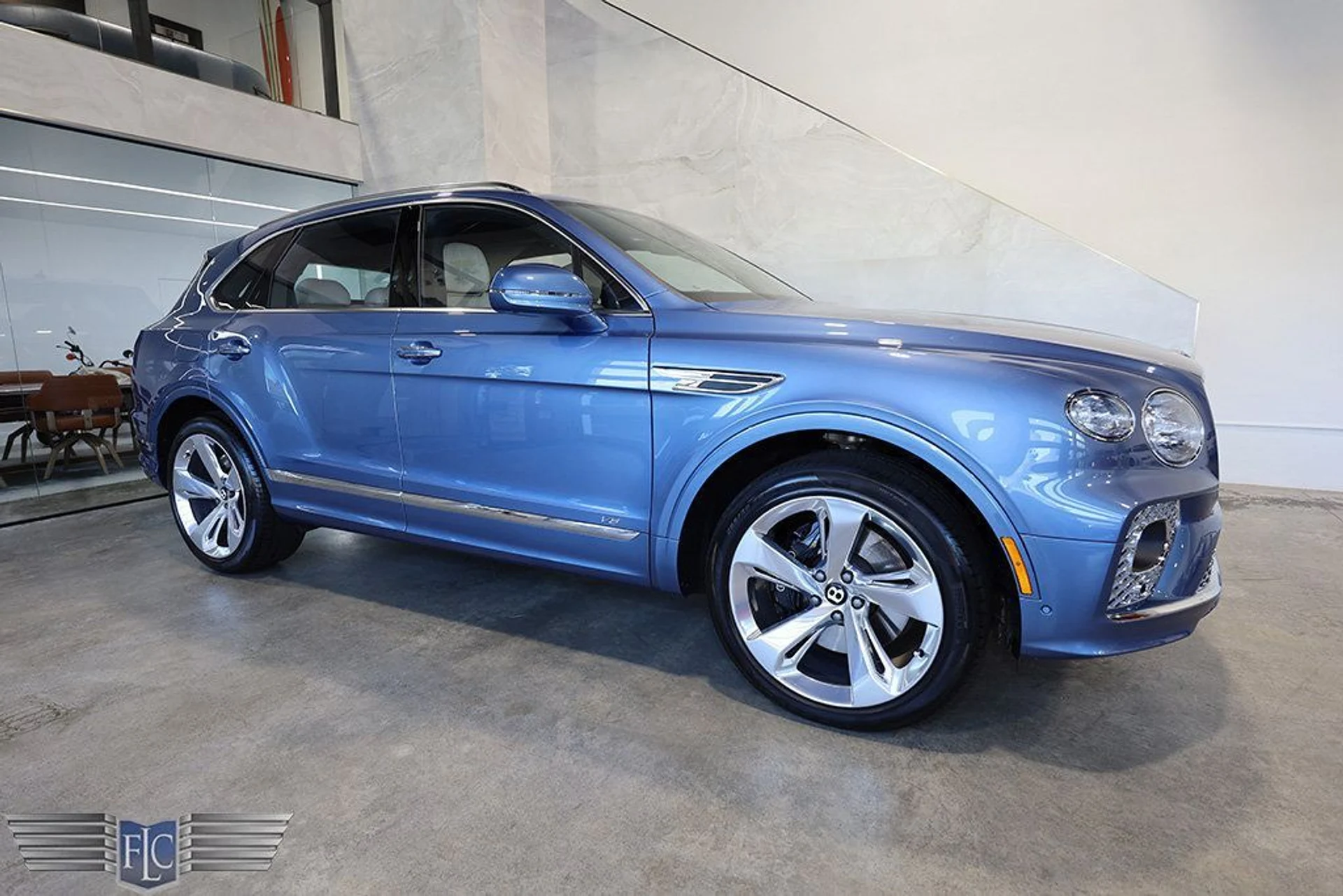mph006_3847122772_used_2022_bentley_bentayga_v8awd_9689_22903607_7_1024_9ab68b84d9