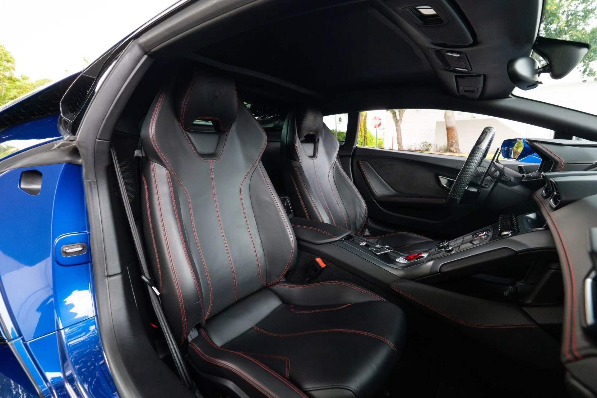 mph006_3856027482_Used_2015_Lamborghini_Huracan_LP_610_4_1780446414_ec7ba69449