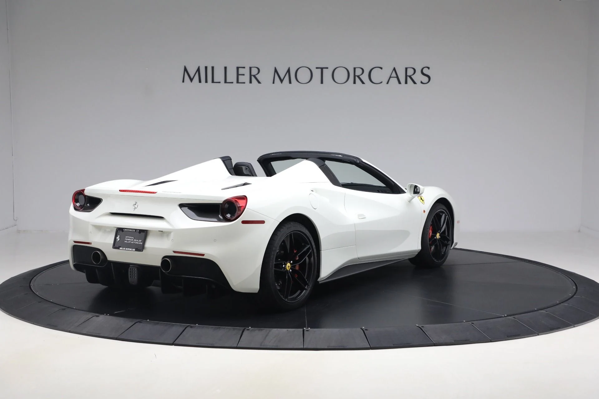 mph006_3863935013_Used_2016_Ferrari_488_Spider_1789756866_afc64601b7